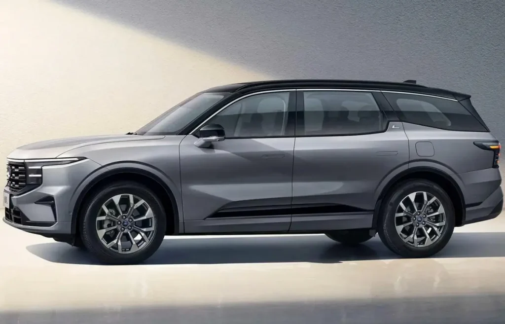 2025 Ford Edge