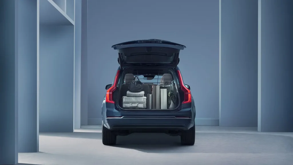 2025 Volvo XC90 - Cargo Space
