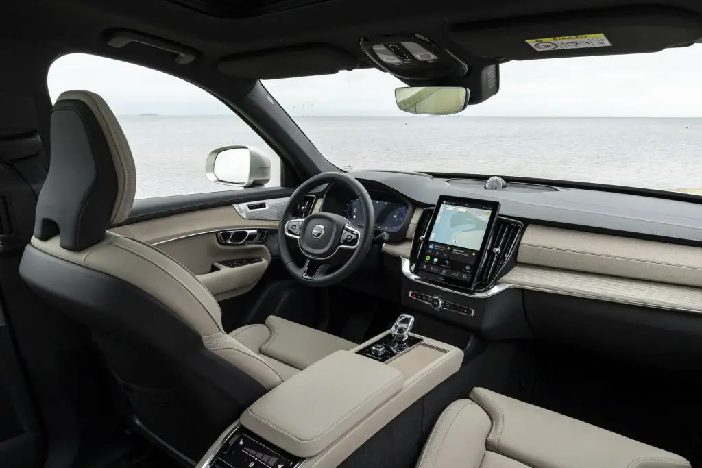 2025 Volvo XC90 - Interior